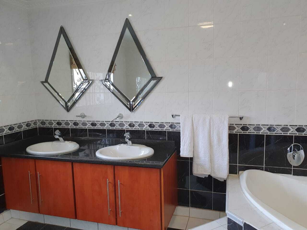 room, 1 bedroom, accessible, refrigerator | bathroom