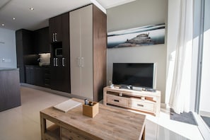 Apartment, 1 Schlafzimmer, Terrasse, Meerblick | Wohnbereich