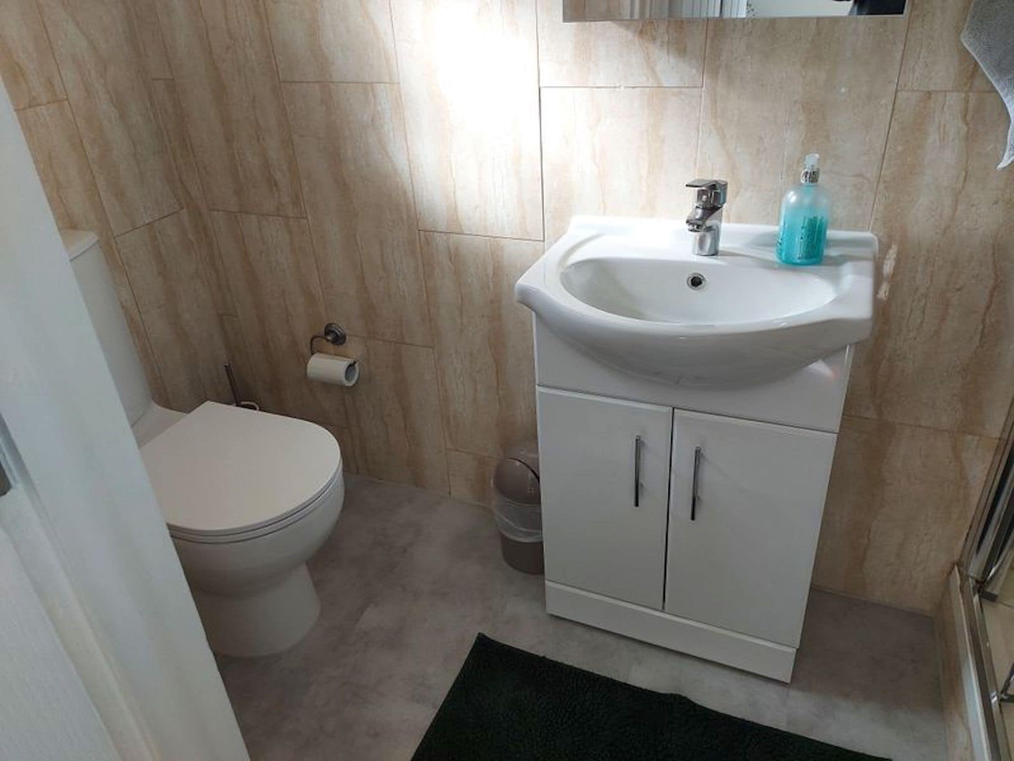 Room, 1 Bedroom | Bathroom