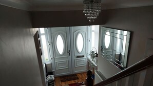 Room, 1 Bedroom | Interior - Room-family Room With Private Bathroom (Edgware)
