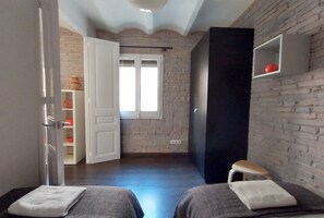 Apartment, 1 Bedroom, Balcony, City View