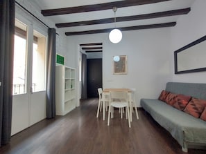 Apartment, 1 Bedroom, Balcony, City View | Interior