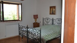 House, 2 Bedrooms, Accessible - Panoramic Farmhouse With Swimming Pool (Todi)