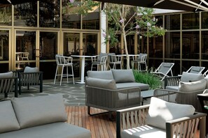 Terrace/patio - Shefayim Hotel (Hod HaSharon)