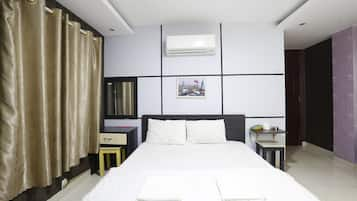 Deluxe Double Room | Free WiFi, bed sheets