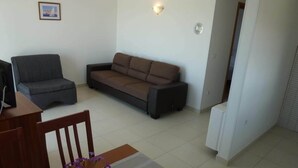 Living area - Mlikota Apartments (Nin)