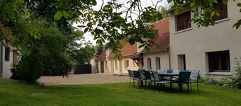 Large country cottage ideal for families or friends near Beauval Zoo