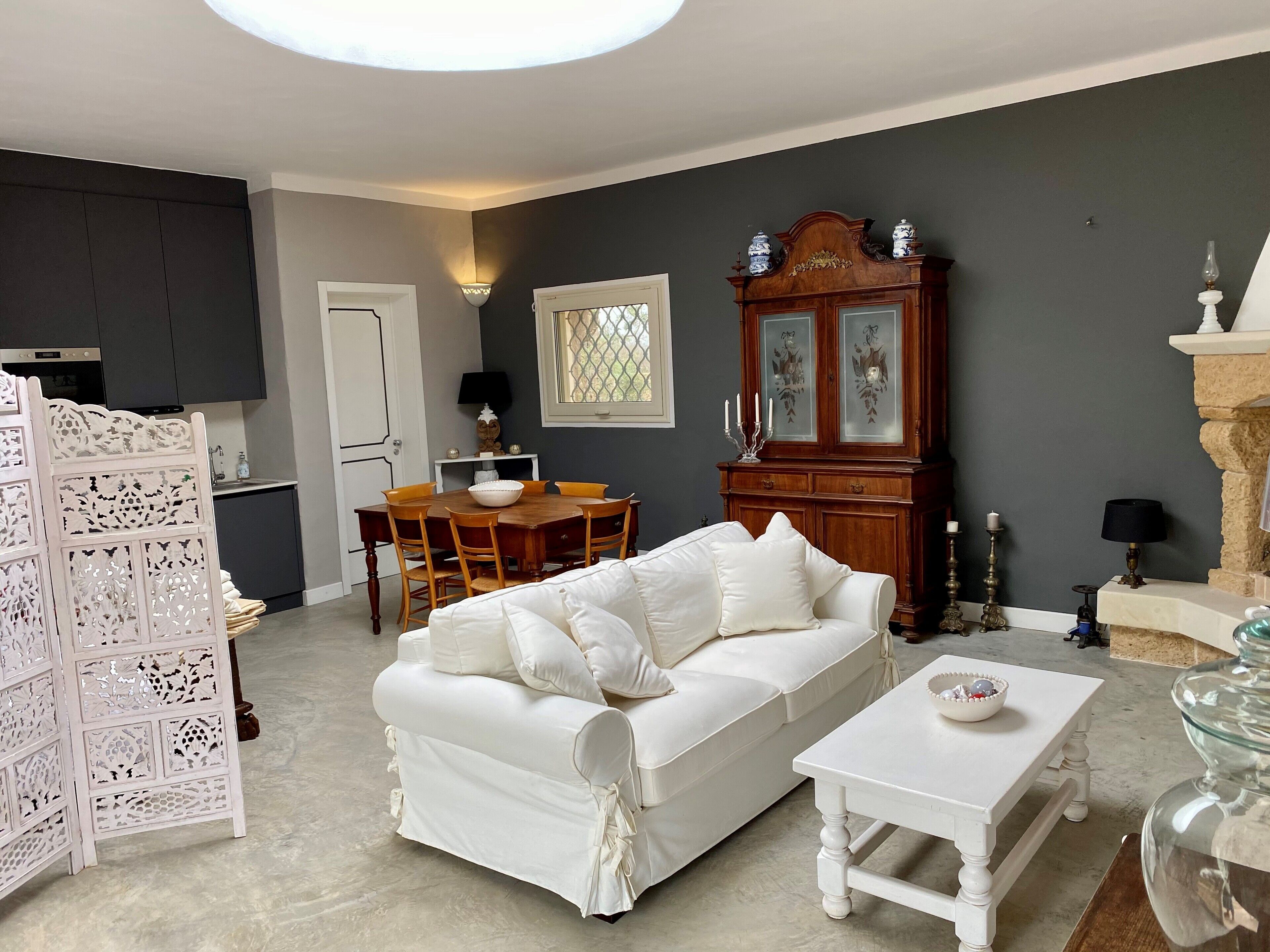 NEW FOR 2023! Beautifully decorated, quiet independent fully equipped studio