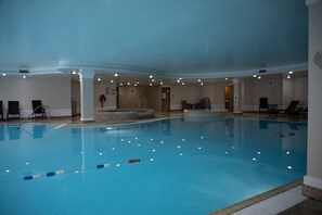 Indoor pool, a heated pool - Rural Elegance at Hustyns (Saint Breock)
