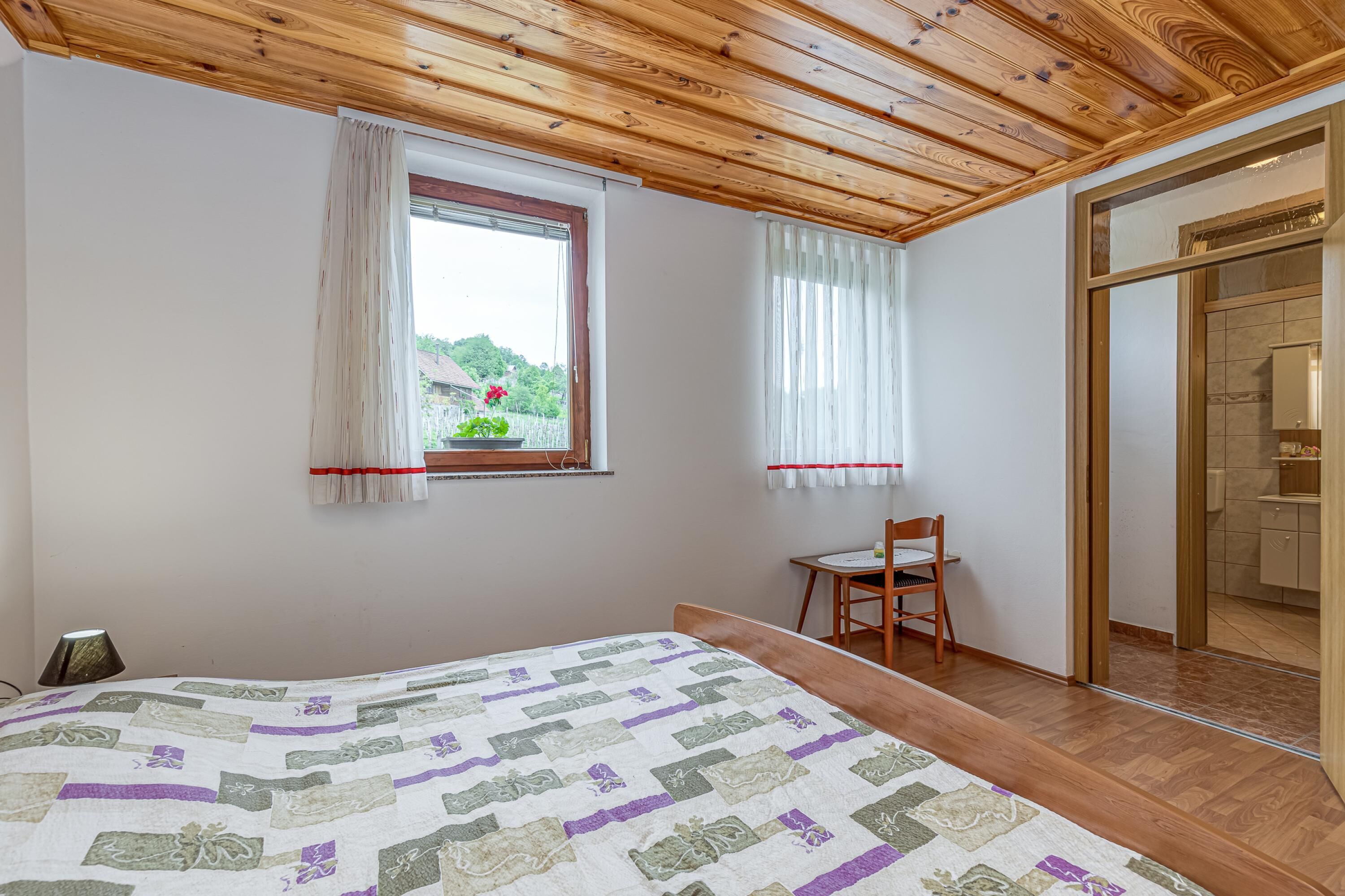 Vineyard Homestead Vrtin