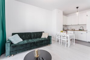 Deluxe Apartment | Living area