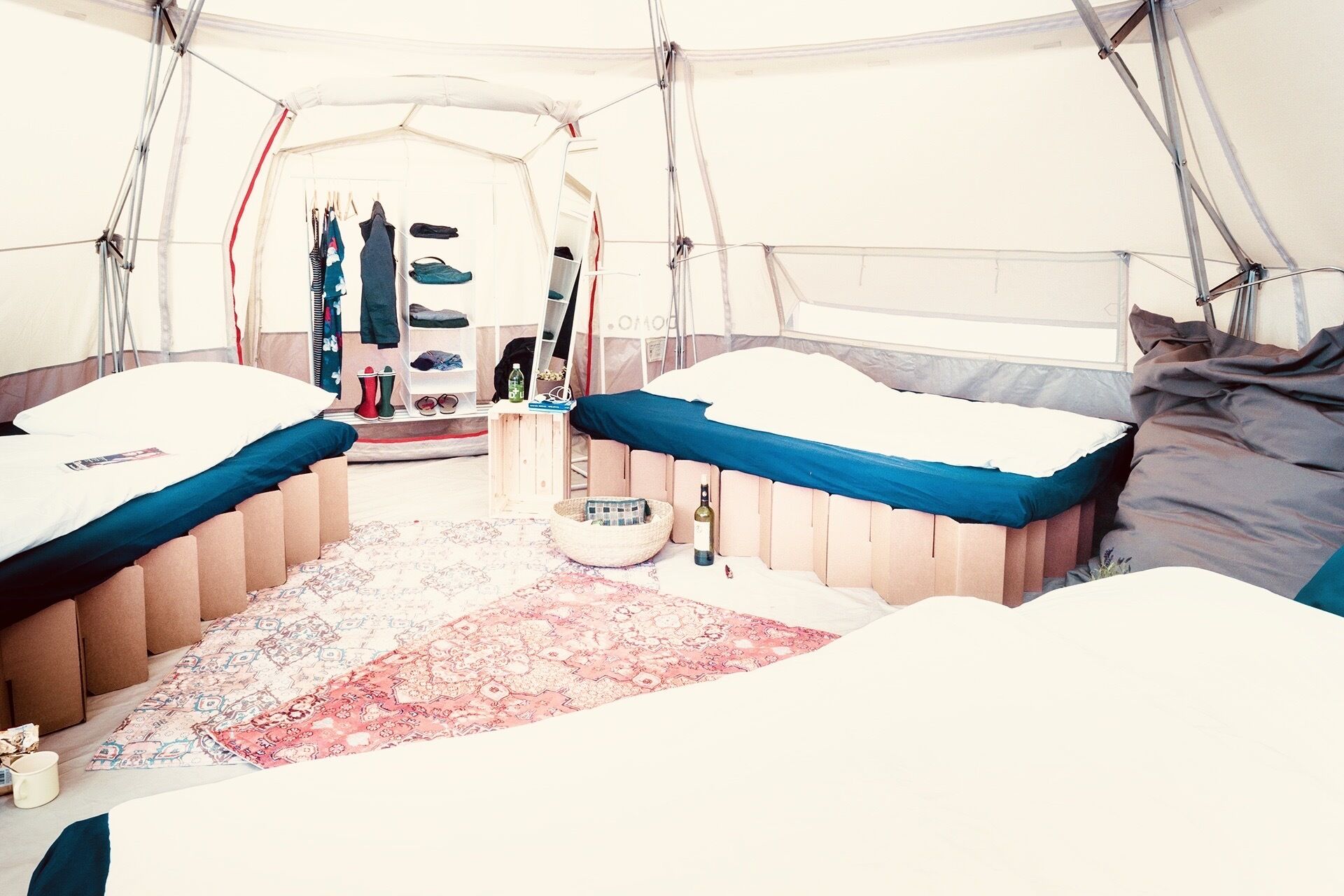 1 soverom, wi-fi (mot et tillegg) og sengetøy