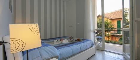 1 bedroom, iron/ironing board, travel crib, WiFi