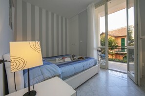 1 camera, ferro/asse da stiro, culla da viaggio, Wi-Fi