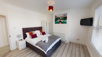 St John's House-3 Bed ensuite