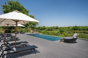 Outdoor pool, sun loungers