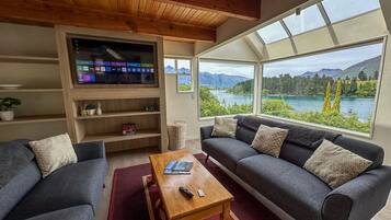 Smart TV, streaming services