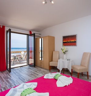 2 habitaciones y ropa de cama
