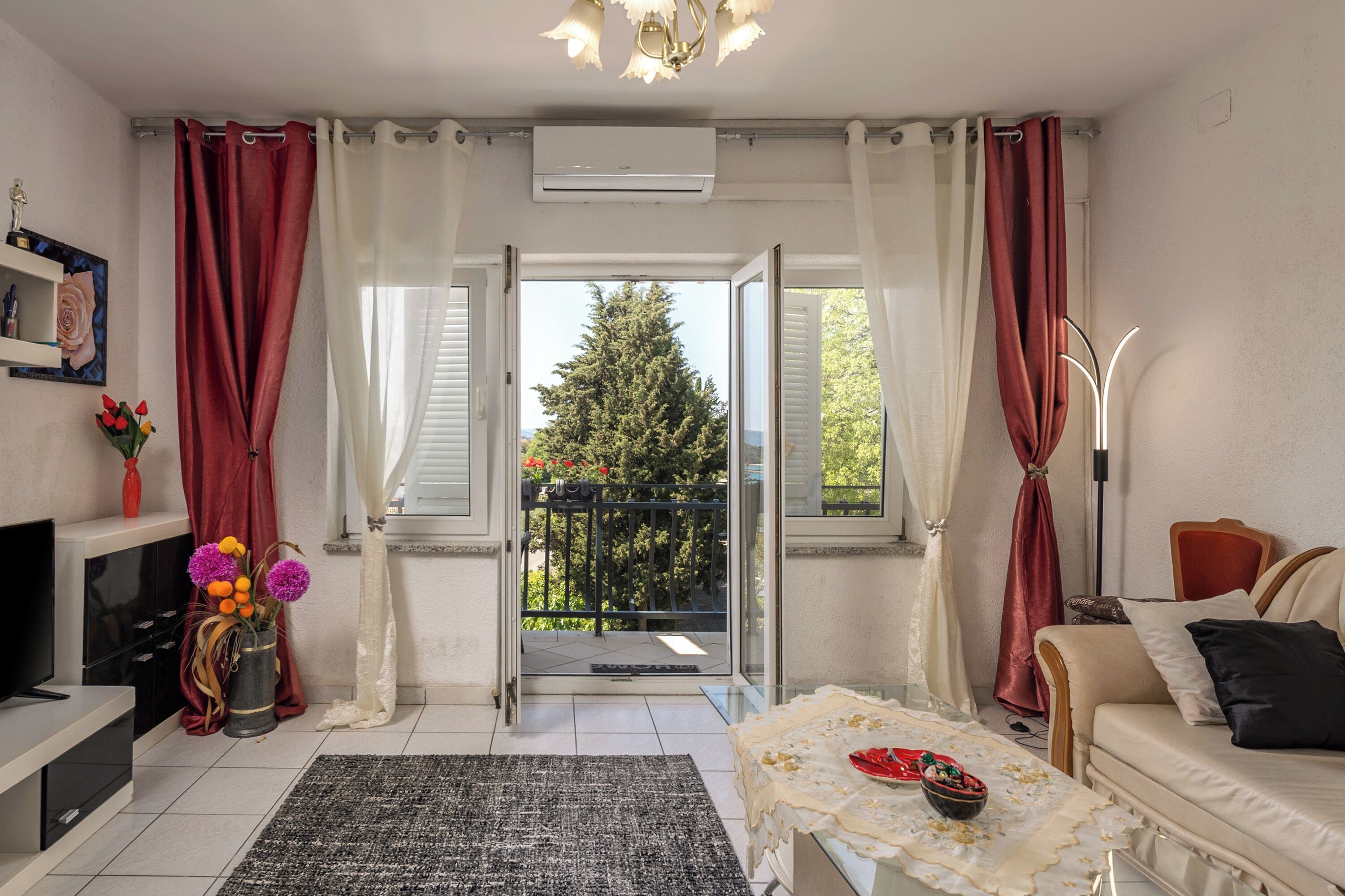 Family Apartment, Multiple Bedrooms (Seaview Apartment Micika Krk Island) | Living area | 21-inch flat-screen TV with digital channels, TV