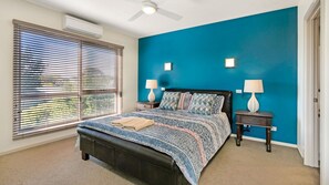 5 bedrooms, iron/ironing board, travel crib, internet