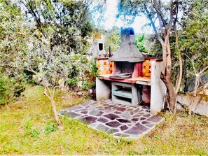 BBQ/picnic area