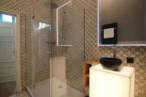 Shower - Urlaub Direkt am See (Brezzo)