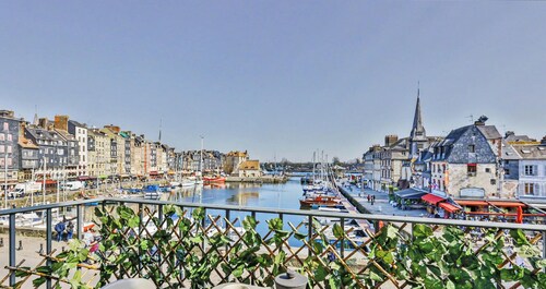 Le balcon du port: studio romantique avec vue sur mer