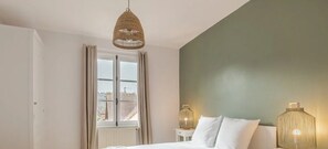 3 chambres, fer et planche Ă repasser, Wi-Fi, draps fournis