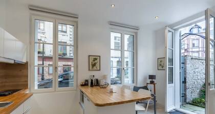 Studio Quélin 1 | Private Terrace Garden | City Center | 2 Guests