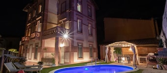 Camera con Cucina e Piscina in Centro Storico