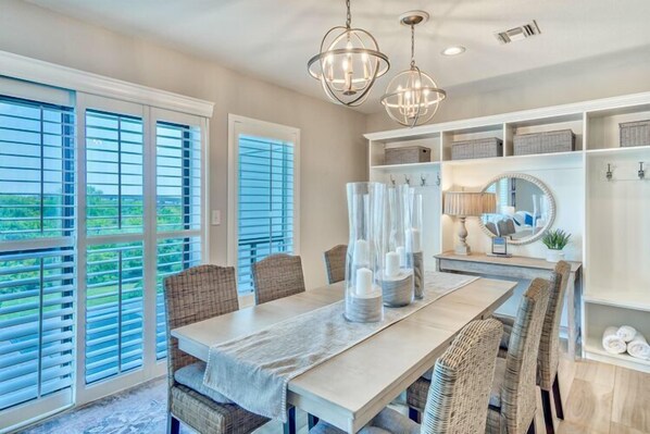 Dining - Take your time at Dune Thyme / Gulf Front Condo / Steps to Sand / Community Pool (Santa Rosa Beach)