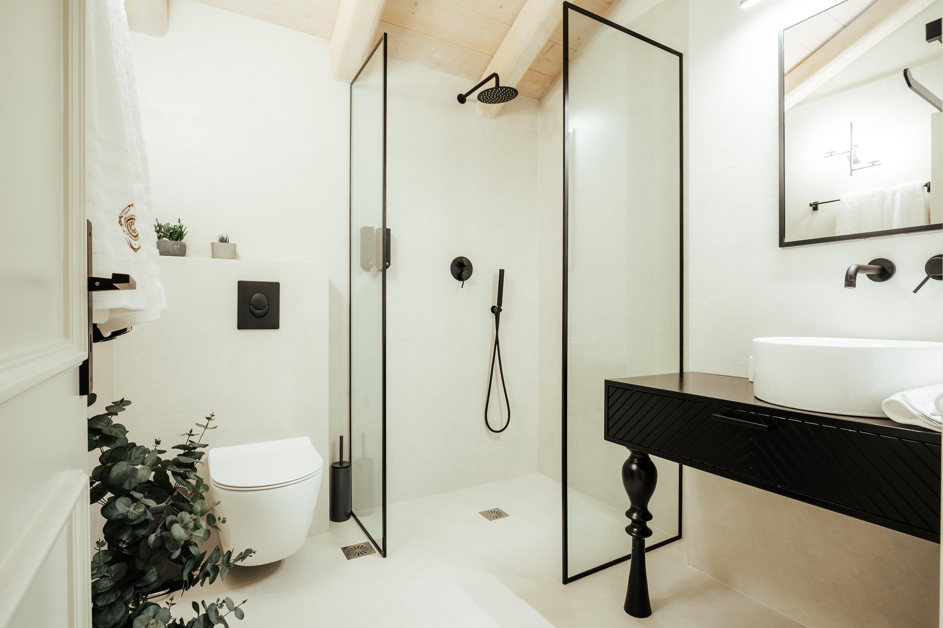 Ducha, cabezal de ducha tipo lluvia, artículos de tocador de diseñador