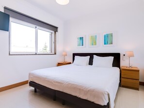 1 soveværelse, strygejern/strygebræt, internetforbindelse, sengetøj