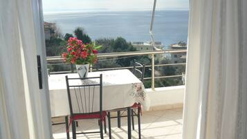 Basic Condo, 1 Bedroom, Sea View | Free WiFi, bed sheets