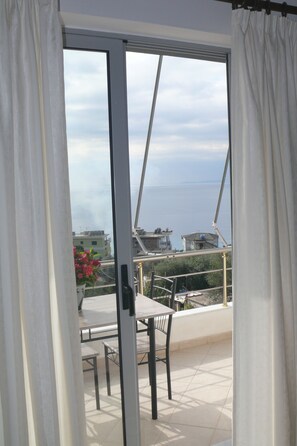 Basic Condo, 1 Bedroom, Sea View