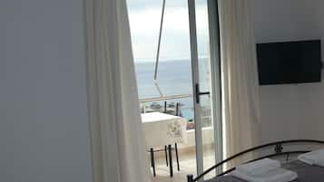 Basic Condo, 1 Bedroom, Sea View | 1 bedroom, free WiFi, bed sheets