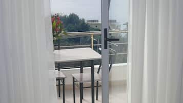 Condo básico, 1 quarto, vista para o mar | 1 quarto, Wi-Fi de cortesia, roupa de cama