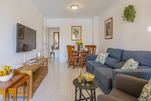 Smart TV, DVD player