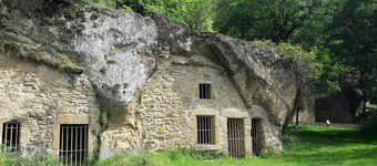 Bright, air-conditioned, quiet and pleasant house with new in-ground pool