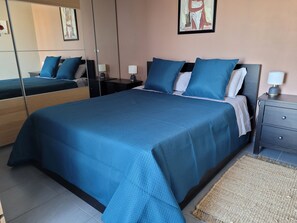 1 soverom, strykejern/-brett, wi-fi og sengetøy