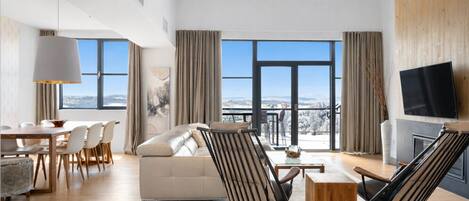 Smart-TV, peis og stereoanlegg