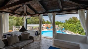 Romantic House | Terrace/patio