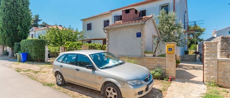 Free self parking