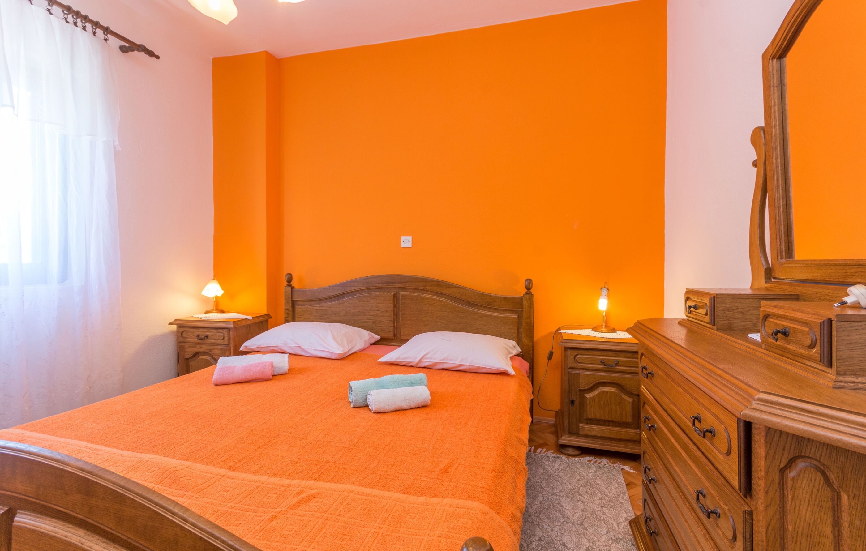 مكواة/لوح كي وواي فاي مجانًا