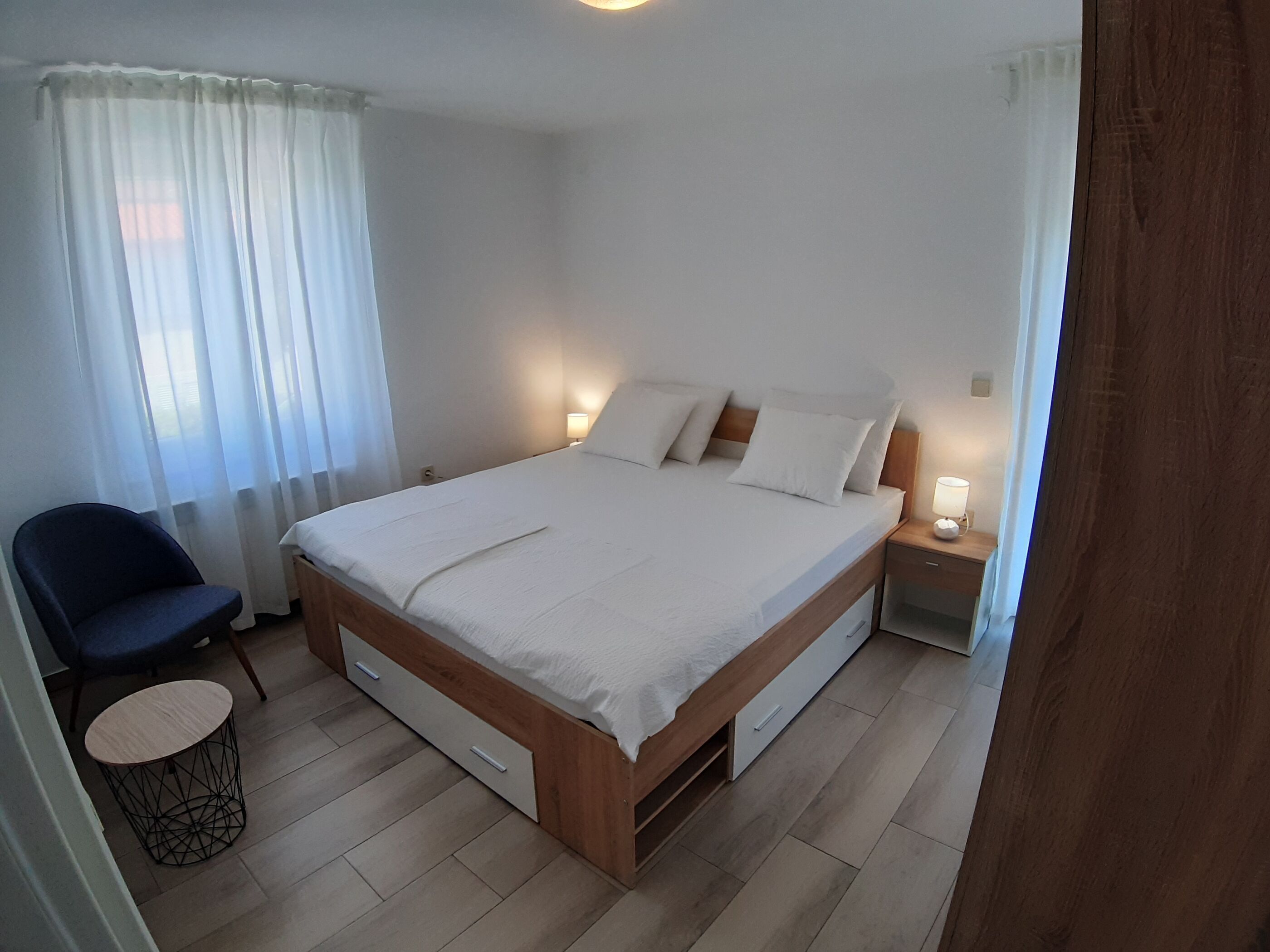 1 slaapkamer, een strijkplank/strijkijzer, gratis wifi