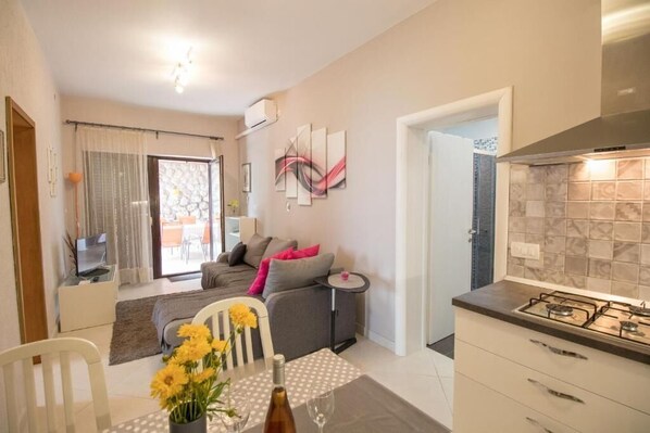Apartment (A1) | Living room