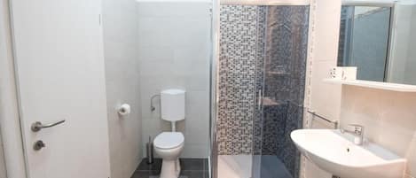 Apartment (A1) | Bathroom | Shower