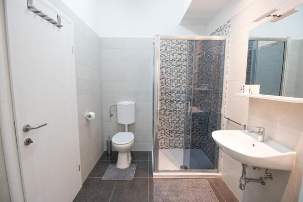 Appartement (A1) | Salle de bain | Douche