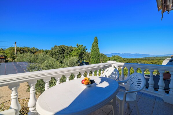 House | Balcony