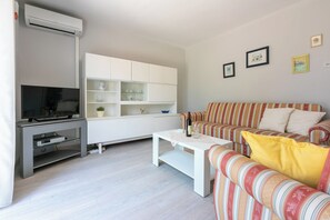 House | Living room - House Milenka (Rab)